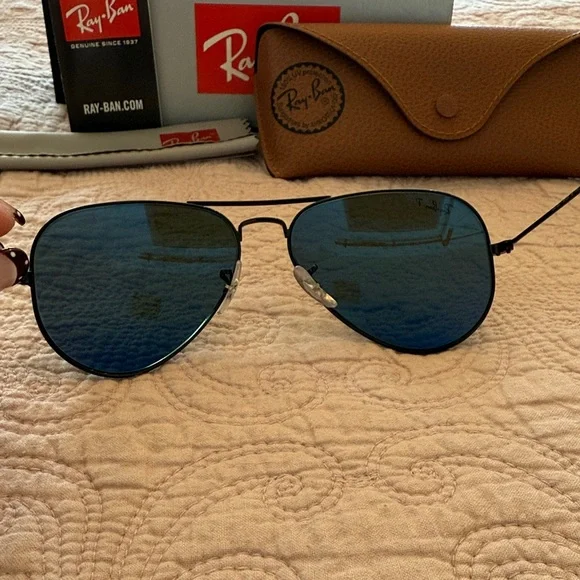 Ray-Ban polarized Aviator sunglasses new in box - Picture 13 of 16